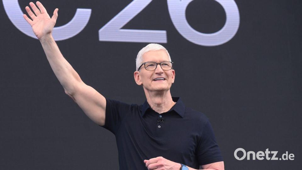 Für Tim Cook ist es die letzte WWDC als Konzernchef. Er übergibt die Führung zum September an John Ternus, der bisher für Geräte zuständig war. Bild: Noah Berger/FR34727 AP/AP/dpa