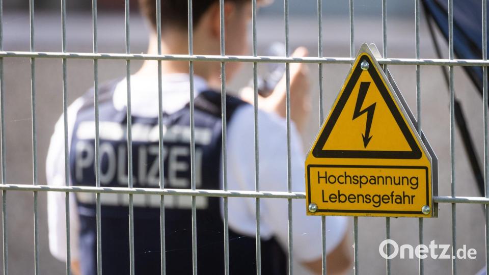 Die Hinweise auf eine mögliche Brandstiftung hatten sich schnell verdichtet. Bild: Christoph Schmidt/dpa