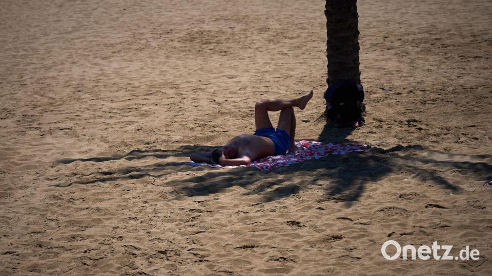 Die Hitzewelle hat Experten zufolge dazu geführt, dass zahlreiche Temperaturrekorde für den Mai gebrochen worden seien. (Archivbild) Bild: Emilio Morenatti/AP/dpa