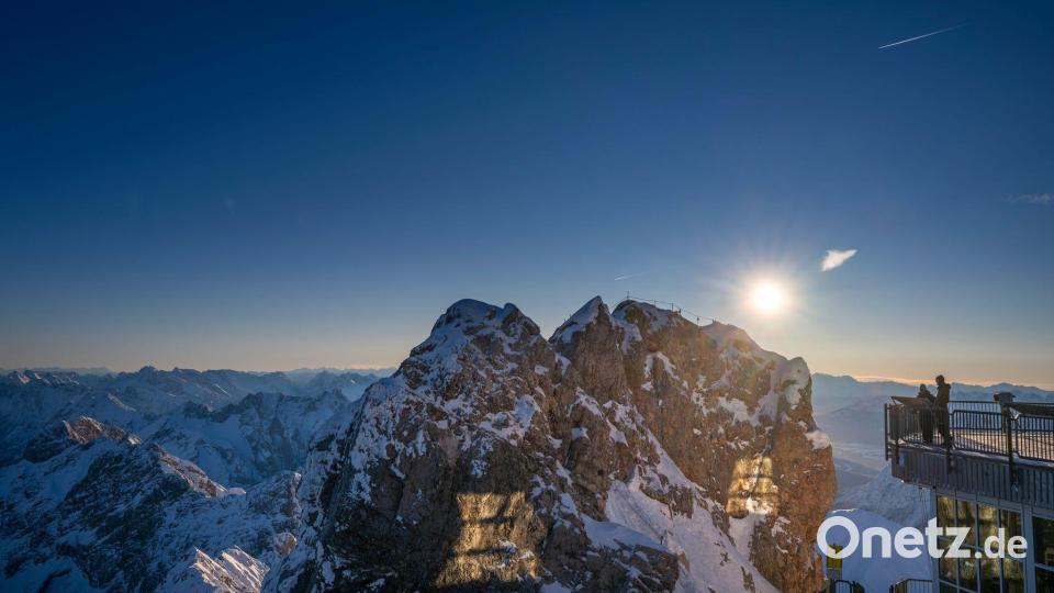 Deuschlands höchster Berg: Nur rund 700 Meter höher als Mexiko-Stadt gelegen ist. (Archivbild) Bild: Peter Kneffel/dpa