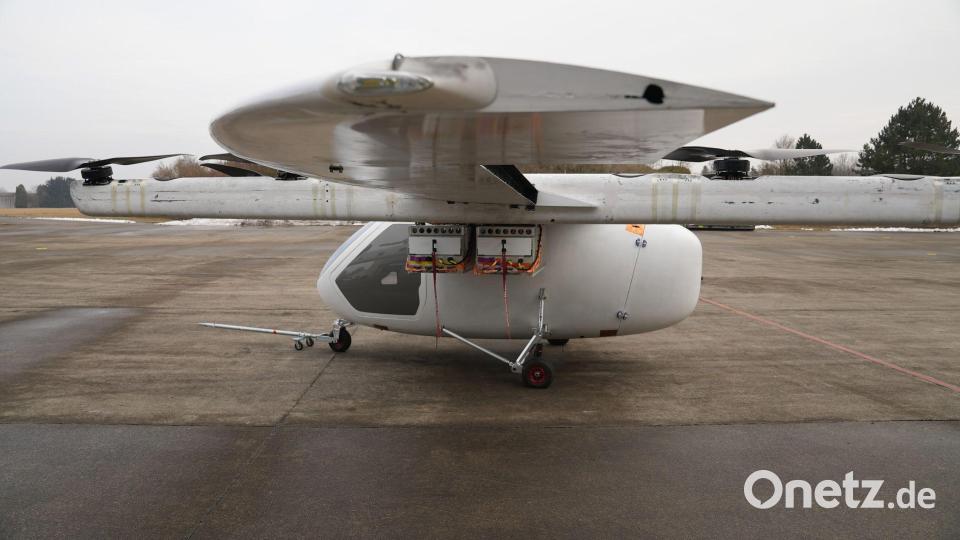 Der "Romeo" getaufte Prototyp eines Senkrechtstarters mit Hybrid-Antrieb diente als Grundlage für die Entwicklung einer etwas kleineren Drohne, die schon 2028 auf den Markt kommen soll. (Archiv) Bild: Ehsan Monajati/dpa