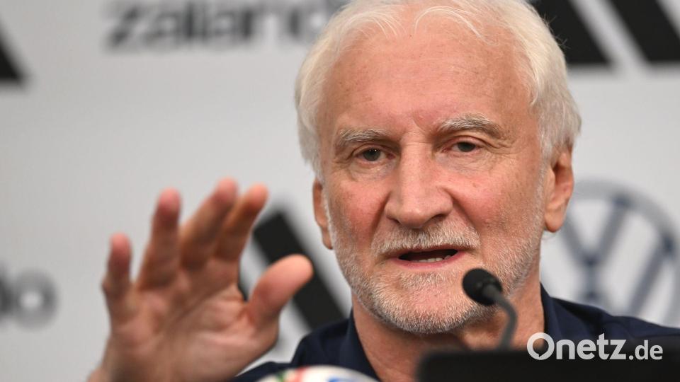 Rudi Völler sieht keinen Grund zur Sorge bei zwei schwierigen WM-Themen. Bild: Federico Gambarini/dpa