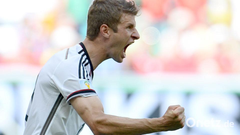 Beim letzten deutschen WM-Triumph 2014 sorgt Thomas Müller für die Initialzündung. (Archivbild) Bild: Andreas Gebert/dpa