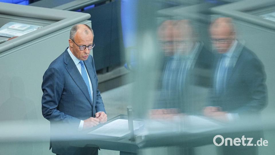 Merz versucht noch einmal, die Bürger auf Reformen einzuschwören. Bild: Michael Kappeler/dpa