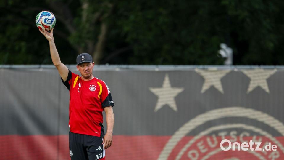 Bundestrainer Julian Nagelsmann trägt die Last der WM-Verantwortung. Bild: Jan Woitas/dpa