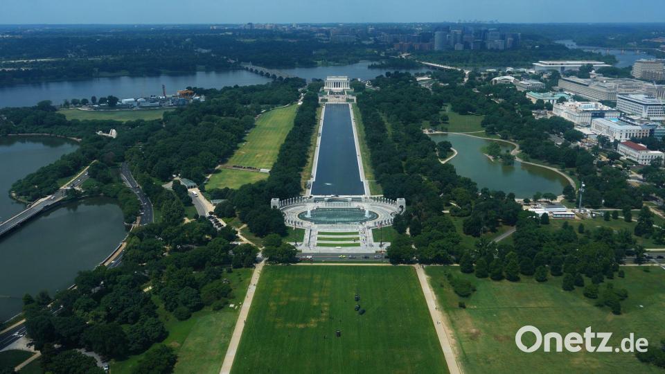 Am Sonntag sollen am Lincoln Memorial Feierlichkeiten anlässlich des 80. Geburtstages von Donald Trump stattfinden Bild: Julia Demaree Nikhinson/AP/dpa