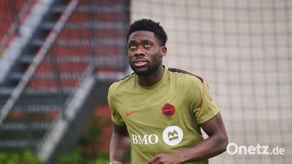 Bayerns Alphonso Davies wird zum WM-Auftakt fehlen. Bild: Sammy Kogan/The Canadian Press/AP/dpa