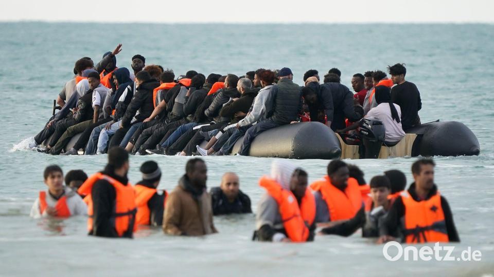 Die Zahl der Ankünfte von Schutzsuchenden in der EU war in den vergangenen Monaten gefallen. (Archivbild) Bild: Gareth Fuller/PA Wire/dpa