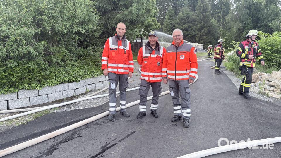 Mit dabei war auch die Bereitschaft Armesberg vom Bayerischen Roten Kreuz. Bild: Alexander Hörl