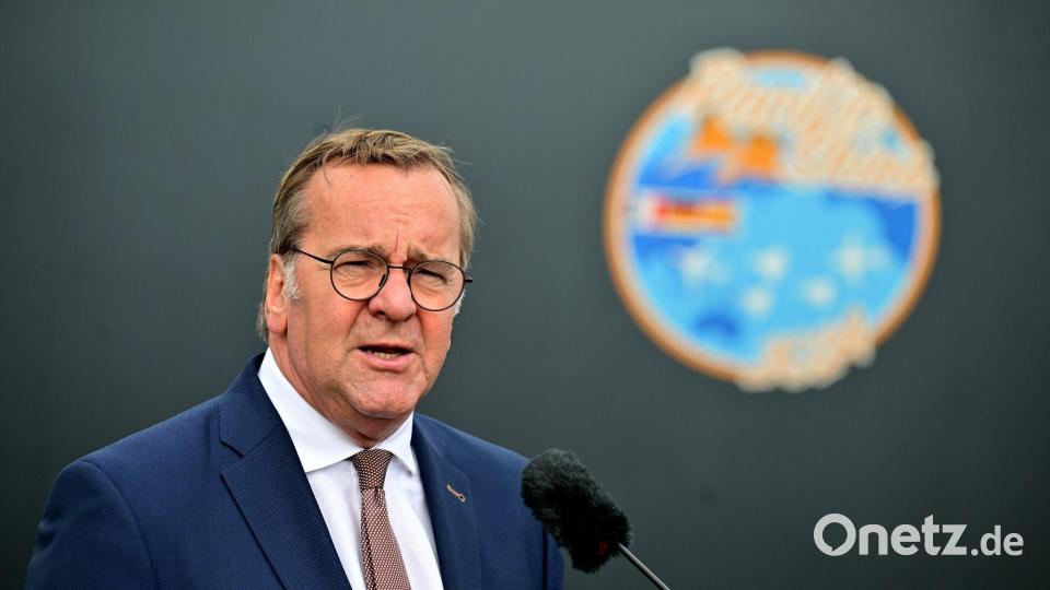 Verteidigungsminister Boris Pistorius (SPD) hat noch keine Entscheidung über Projektpartner für die Entwicklung eines neuen Kampfflugzeugs getroffen. Bild: Sebastian Gollnow/dpa