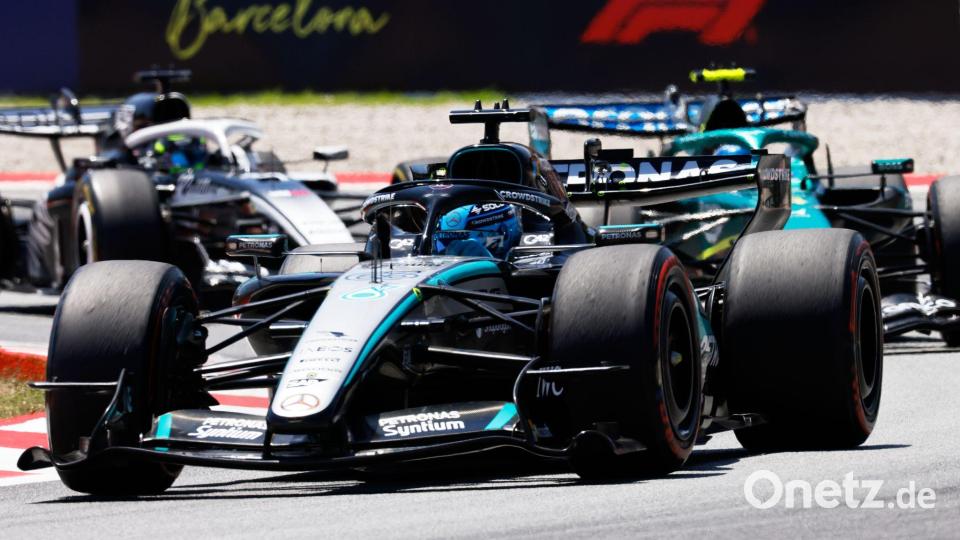 George Russell holt sich in Spanien die Pole Position. Bild: Joan Monfort/AP/dpa