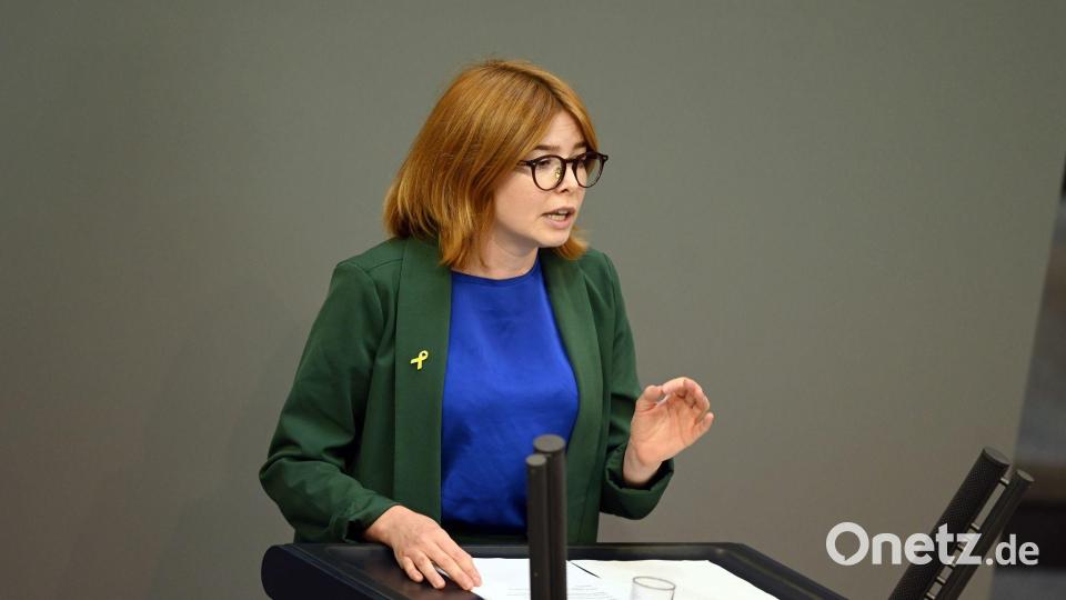 Die Abgeordnete Marlene Schönberger (Grüne) sagt: „Dass bereits unsere Anfrage auf spürbaren Gegenwind aus extrem rechten Kreisen gestoßen ist, zeigt, wie empfindlich die Szene auf kritische Nachfragen reagiert.“ Bild: Malin Wunderlich/dpa