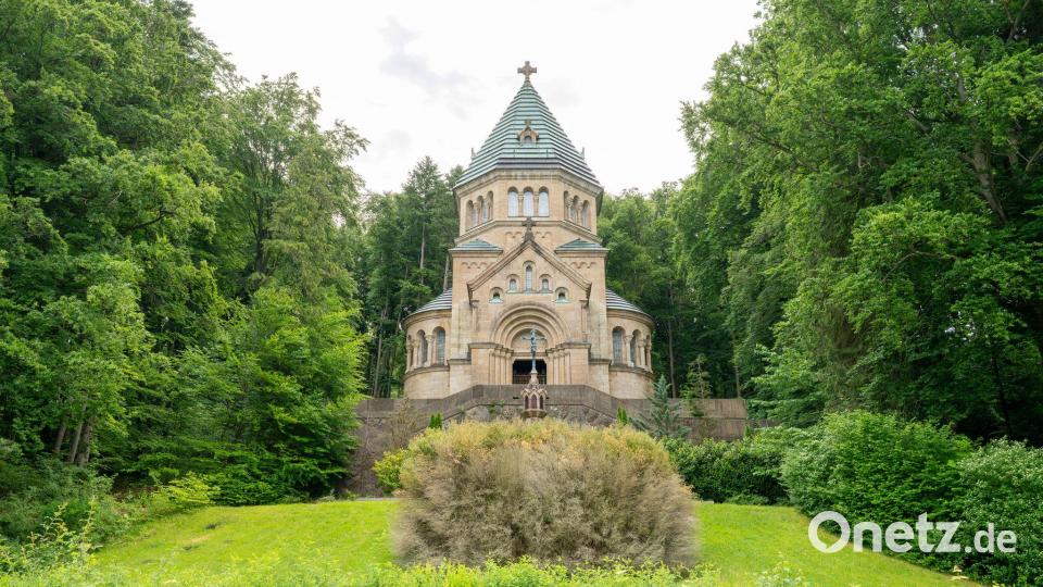 Die Votivkapelle am Ufer des Starnberger Sees wurde in Erinnerung an den „Märchenkönig“ nach seinem Tod erbaut. Bild: Peter Kneffel/dpa