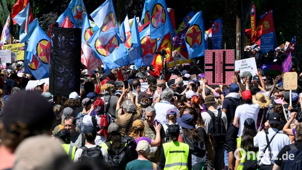 Eine Koalition aus rund 60 Gruppen hat zum Protest gegen die G7 aufgerufen. Bild: Martial Trezzini/KEYSTONE/dpa