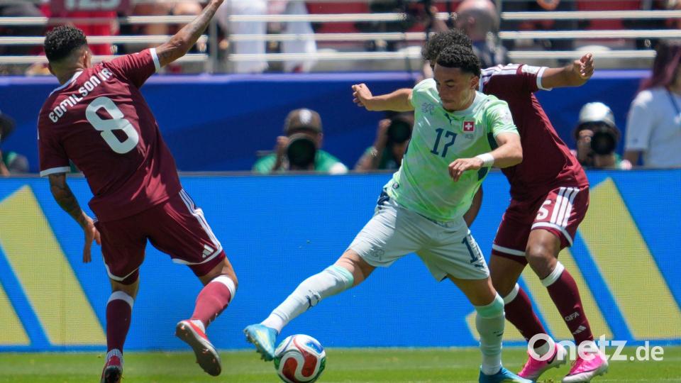Das war nichts: Die Schweiz hat gegen Katar nicht gewonnen. Bild: Eugene Hoshiko/AP/dpa