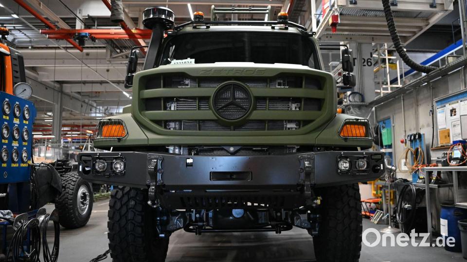 Daimler Truck sieht Potenzial bei Militärfahrzeugen. (Archivbild) Bild: Katharina Kausche/dpa