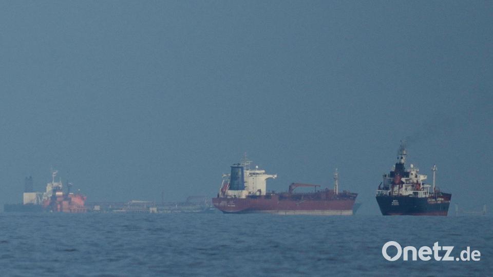 Die US-Regierung geht davon aus, dass der Iran die Meerenge vermint hat. (Archivbild) Bild: Altaf Qadri/AP/dpa