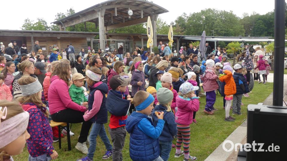 Die Kinder waren begeistert beim Oh-Weiher-Familiennachmittag am Rußweiher. Bild: Walther Hermann