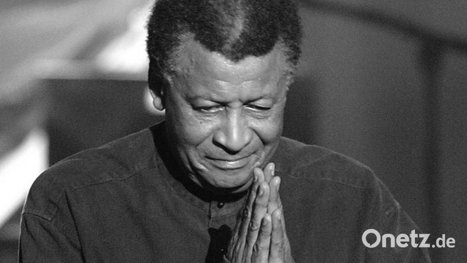 Der Jazzmusiker Abdullah Ibrahim ist tot. (Archivbild) Bild: Martin Meissner/AP/dpa