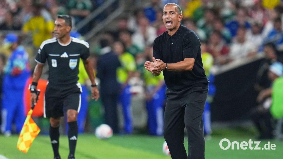 Nach nur einem WM-Spiel ist Tunesiens Trainer Sabri Lamouchi seinen Job los. Bild: Matias Delacroix/AP/dpa