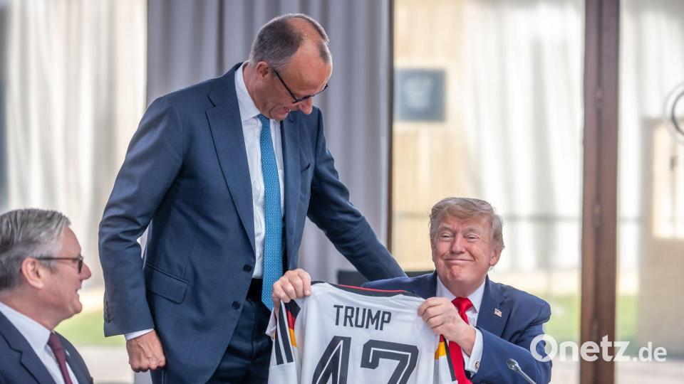 Trump mit Trikotnummer 47 Bild: Michael Kappeler/dpa-Pool/dpa