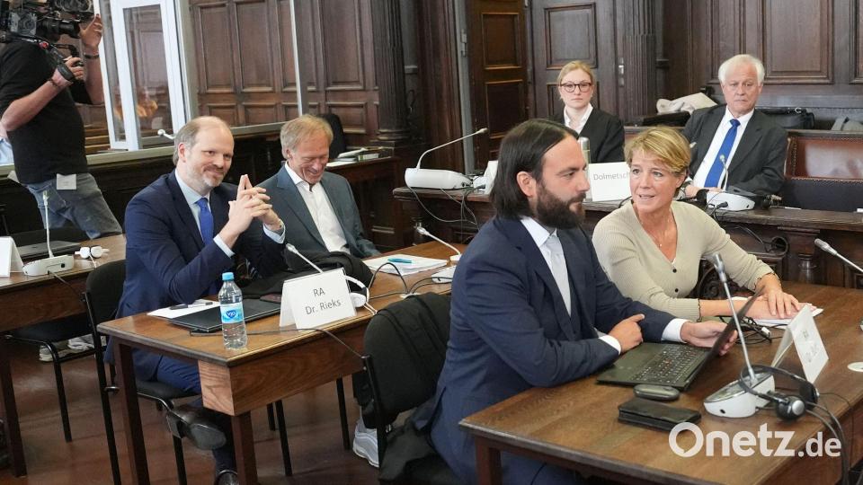 In dem Prozess gibt es sieben Angeklagte. Bild: Marcus Brandt/Pool dpa/dpa
