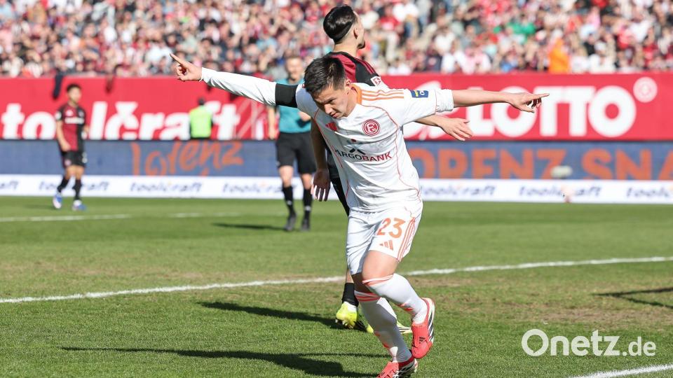 Wechselt von Düsseldorf nach Fürth: Offensivspieler Shinta Appelkamp. (Archivbild) Bild: Daniel Löb/dpa