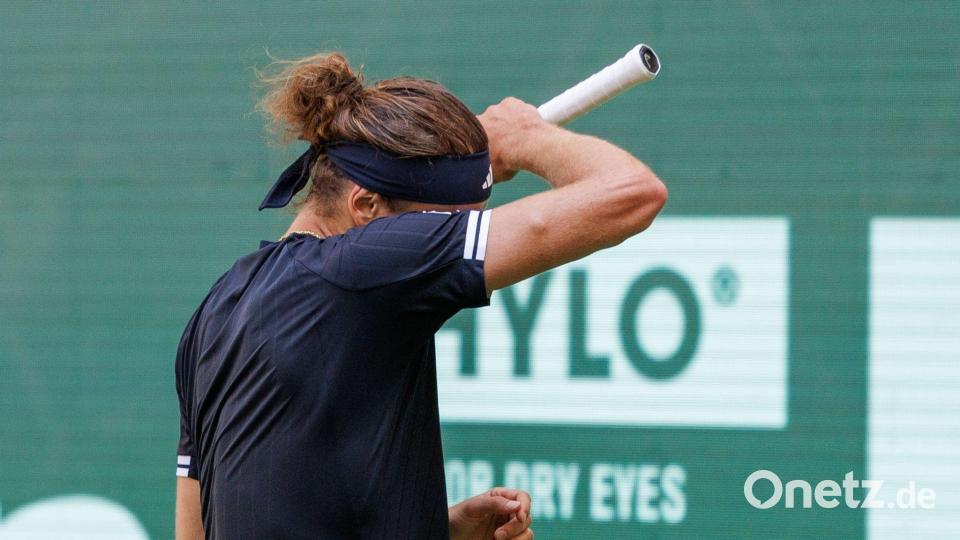 Zverev sprach nach seinem Auftakt in Halle über die anstehende Rasensaison. Bild: Friso Gentsch/dpa