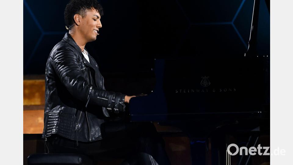Der Pianist Louis Philippson führt zusammen mit Arte-Moderatorin Annette Gerlach durch den Arte-Musiktag „Europiano – Die schönsten Klavierkonzerte aus Europa“. (Archivbild) Bild: Sven Hoppe/dpa