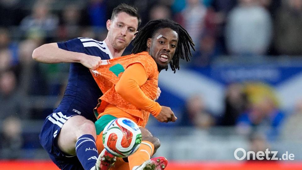 Gegen die DFB-Elf doch dabei: Elye Wahi (r). (Archivbild) Bild: Peter Byrne/PA Wire/dpa