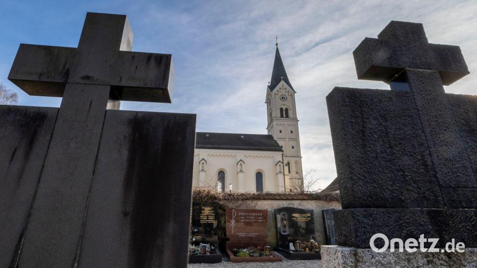 Die Tat, um die es in dem Verfahren geht, soll sich in Garching an der Alz ereignet haben. (Archivbild) Bild: Peter Kneffel/dpa