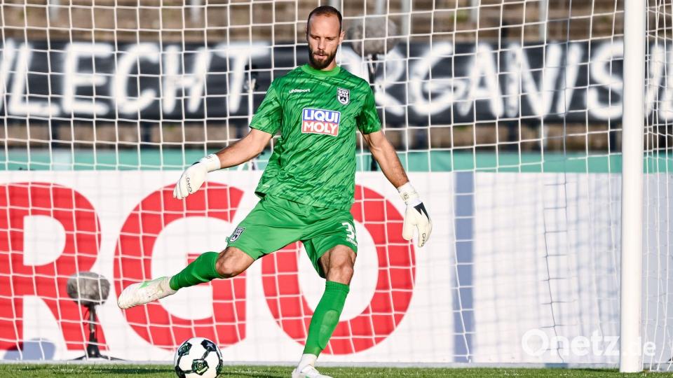 Routinier Ortag soll seine Erfahrung in Fürth an junge Keeper weitergeben. (Archivbild) Bild: Harry Langer/dpa