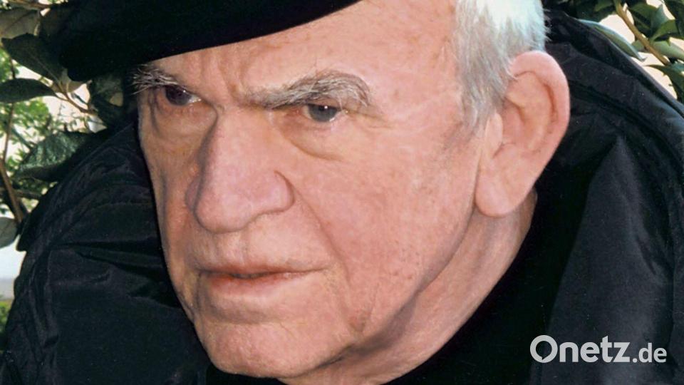 Kundera wurde in Brünn (Brno) geboren und starb vor knapp drei Jahren in Paris. (Archivbild) Bild: -/efe/epa/dpa