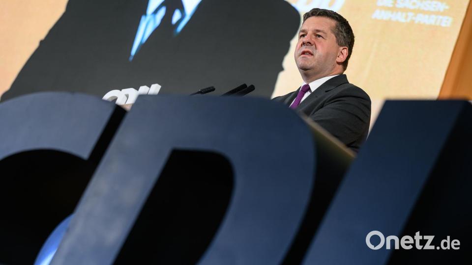 Sachsen-Anhalts Ministerpräsident Sven Schulze (CDU) hat seine ablehnende Haltung gegenüber AfD und Linken immer wieder bekräftigt. (Archivbild) Bild: Hendrik Schmidt/dpa