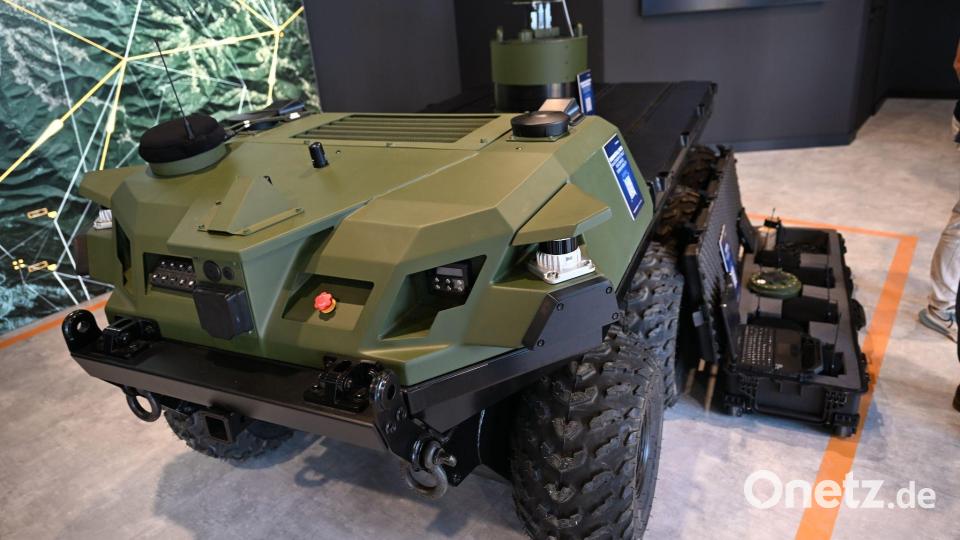 Der Mission Master, ein unbemanntes militärisches Fahrzeug von Rheinmetall. Bild: Wolf von Dewitz/dpa