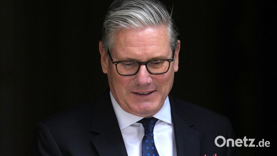 Tief in der Krise: Der britische Premierminister Keir Starmer. (Archivbild) Bild: Kin Cheung/AP/dpa