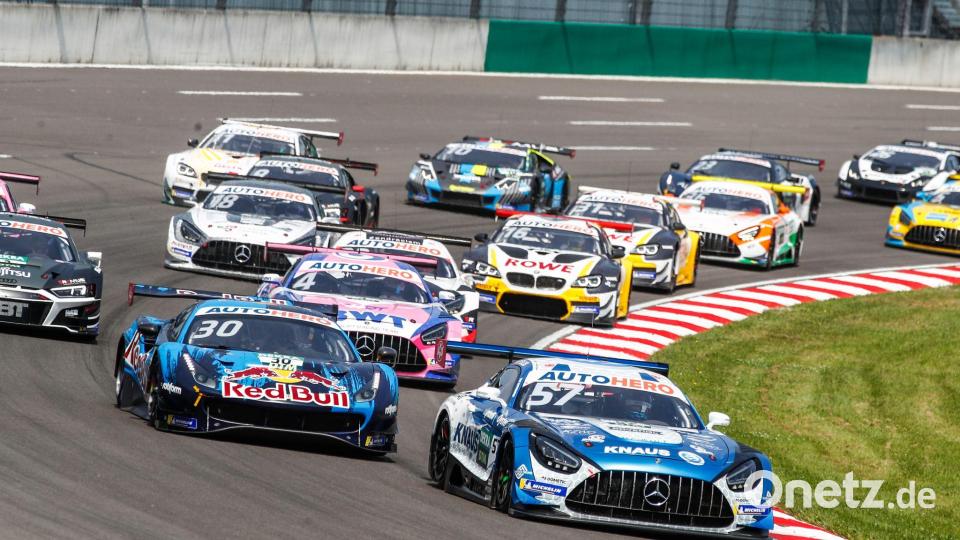 Die Veranstalter der DTM stellen auf dem Lausitzring Wasserspender auf. (Archivbild) Bild: Juergen Tap/Hoch Zwei/dpa
