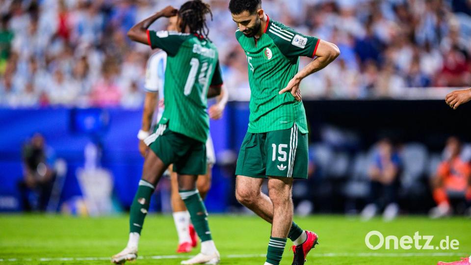 Fühlen sich ungerecht behandelt: die Nationalspieler Algeriens. (Archivbild) Bild: Tom Weller/dpa
