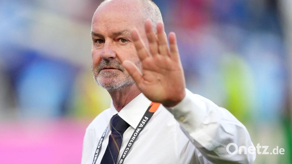 Trainer Steve Clarke drückte der Familie sein Beileid aus. (Archivbild) Bild: Martin Rickett/PA Wire/dpa