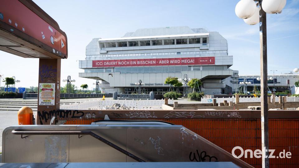 Das ehemalige Kongresszentrum ICC ist schon durch seine Größe ein Hingucker. Bild: Sebastian Gollnow/dpa
