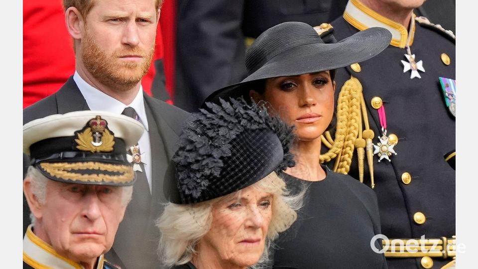 Das Verhältnis von Harry und Meghan zur Königsfamilie gilt als zerrüttet. (Archivbild) Bild: Martin Meissner/Pool AP/dpa