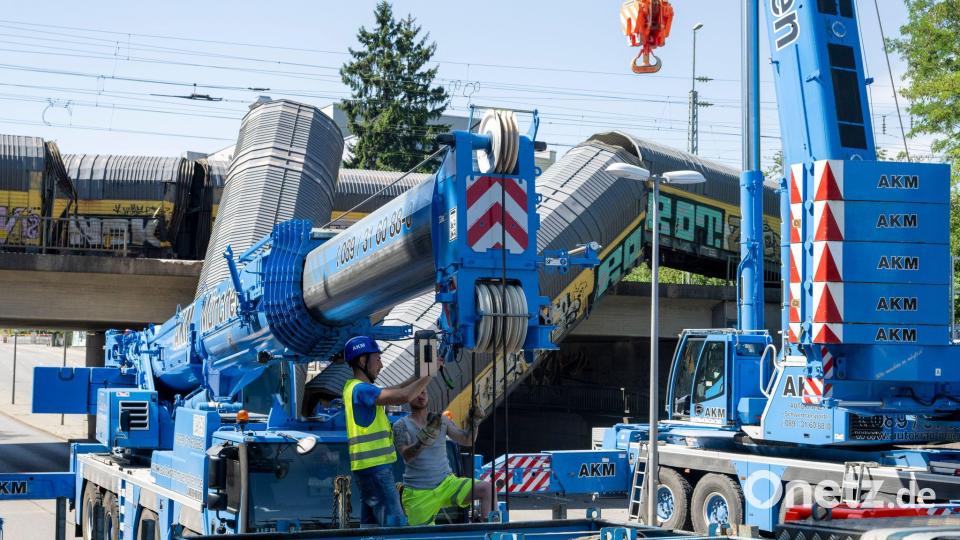 Die Bergung ist aufwendig. Bild: Stefan Puchner/dpa