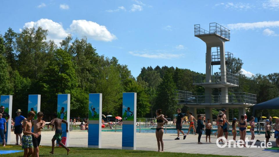 Das Naturbad in Marktredwitz war beim Schwimmbadfest bestens besucht. Bild: Josef Rosner