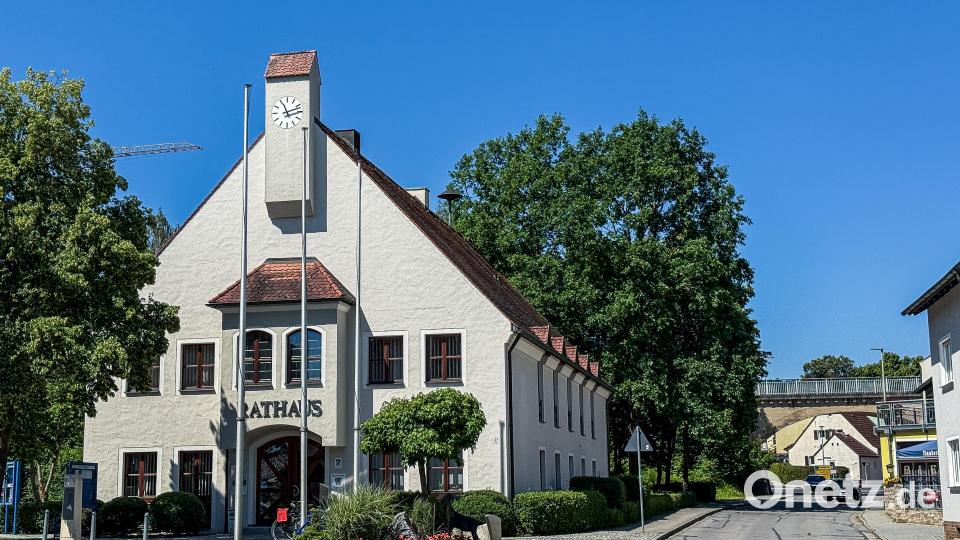 Der Markt Rieden im Landkreis Amberg-Sulzbach. Das Rathaus in Rieden. Bild: Stephan Huber