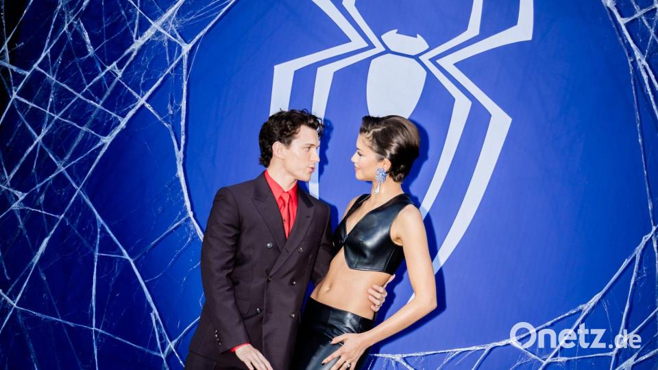 Tom Holland und Zendaya zeigten sich vor Tausenden Fans in Berlin. Bild: Christoph Soeder/dpa