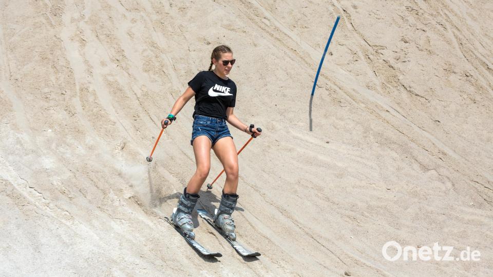 Skifahren im Sommer? Das geht auf dem Monte Kaolino in Hirschau. Bild: Gerd Huster