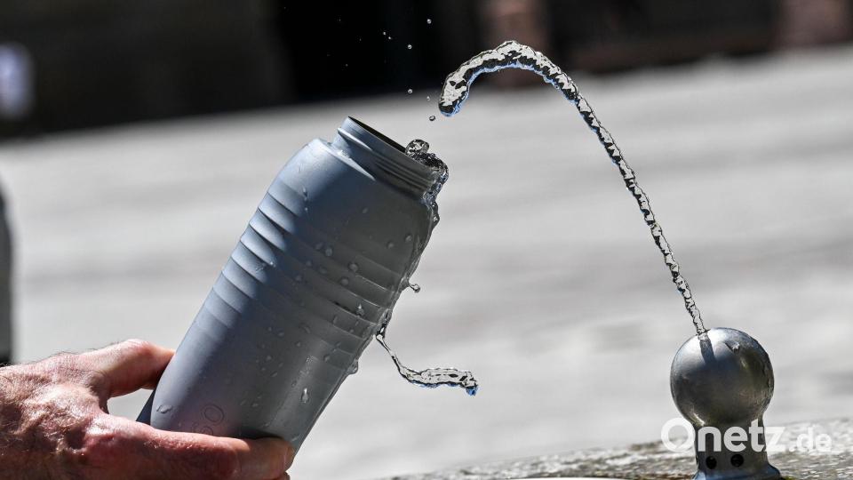 Trinkwasser steht derzeit hoch im Kurs. Bild: Jens Kalaene/dpa