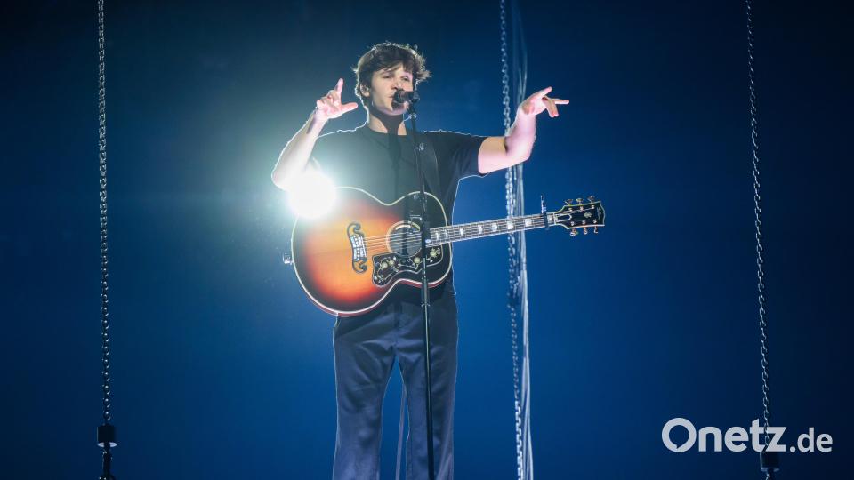 Wincent Weiss kommt in die Oberpfalz. Bild: Julian Stratenschulte/dpa