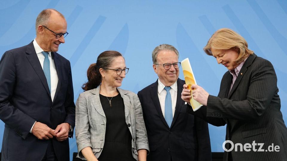 33 Vorschläge hat die Rentenkommission an die Bundesregierung übergeben. Bild: Kay Nietfeld/dpa