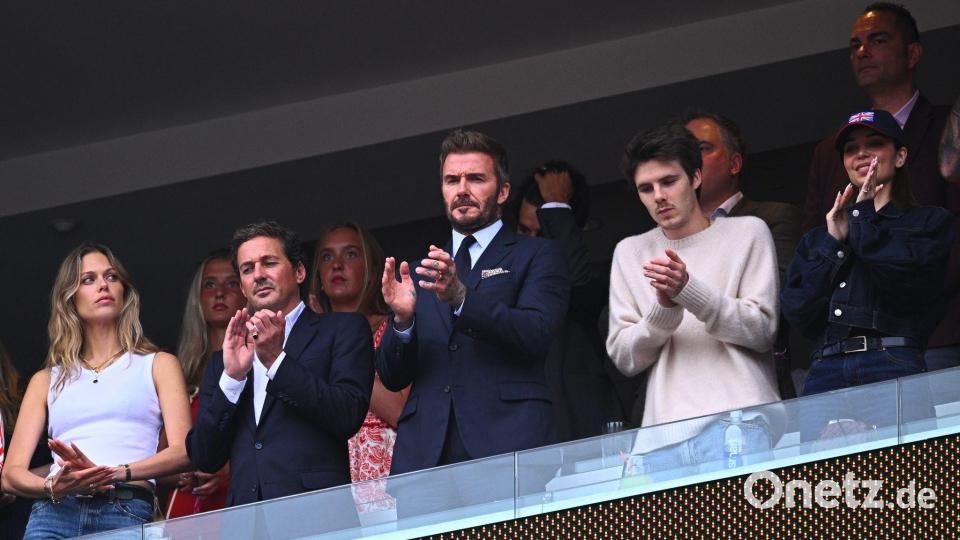 Englands Fußball-Legende David Beckham verfolgte die Partie live im Stadion. Bild: Tom Weller/dpa